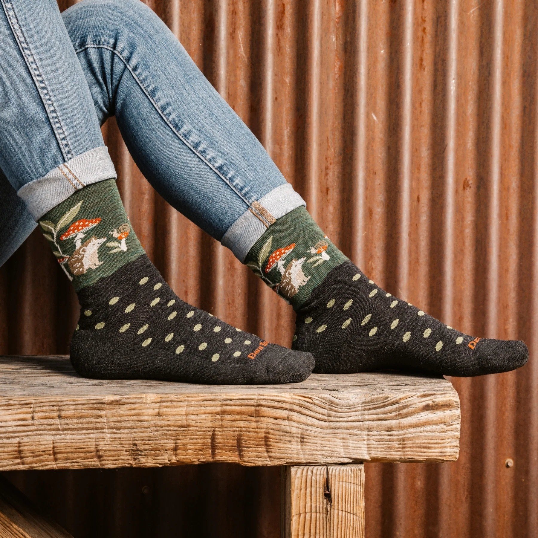 Darn Tough Women's Wild Life Crew Lightweight with Cushion