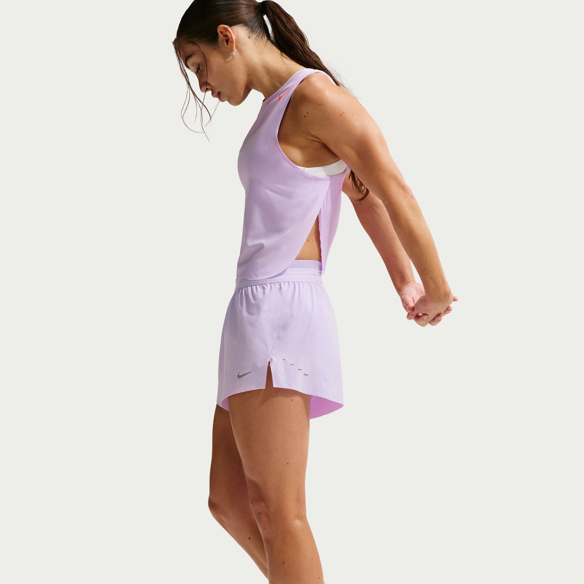 Women's Swift Dri-FIT Mid-Rise 2.5" Shorts