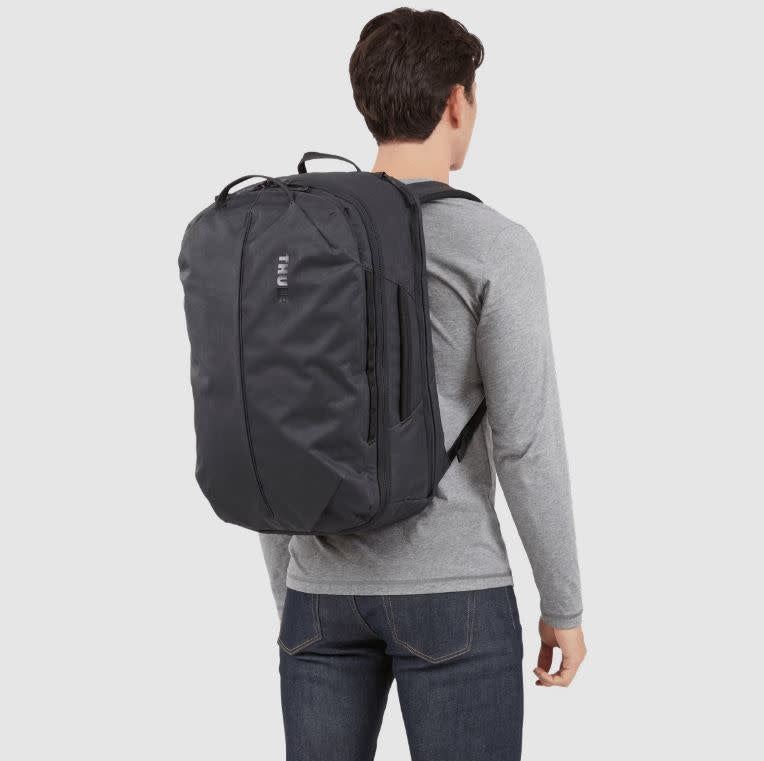 Aion Travel Backpack 40L - Nutria