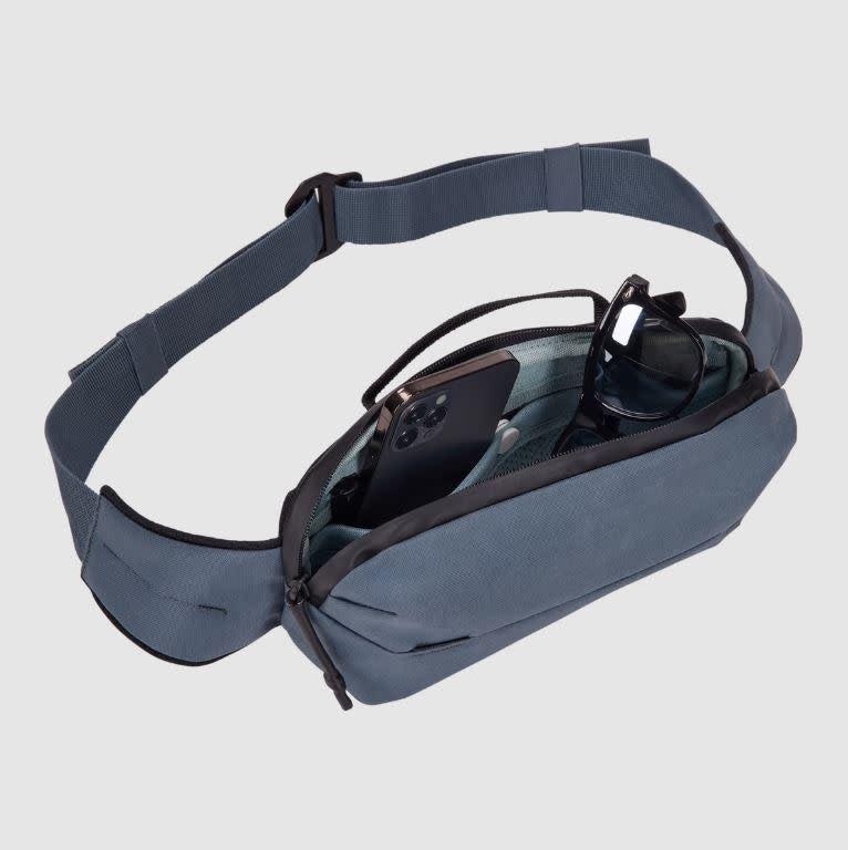 Aion Sling Bag - Nutria