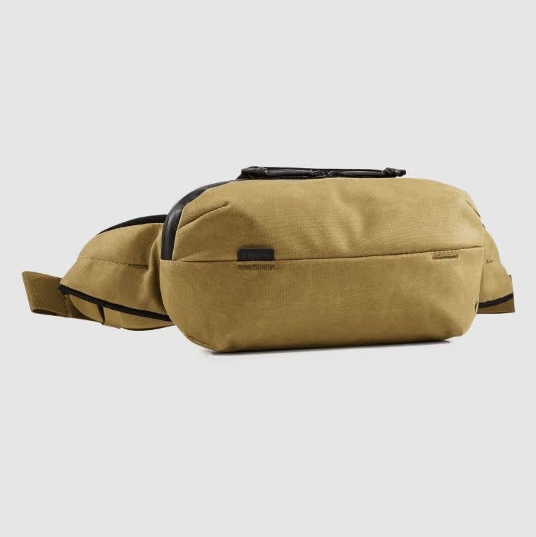 Aion Sling Bag - Nutria