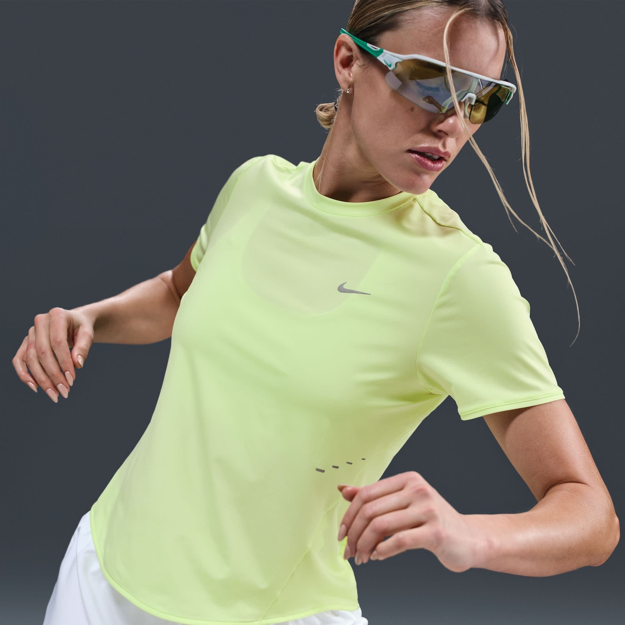 Women's Swift Dri-FIT Short-Sleeve Running Top