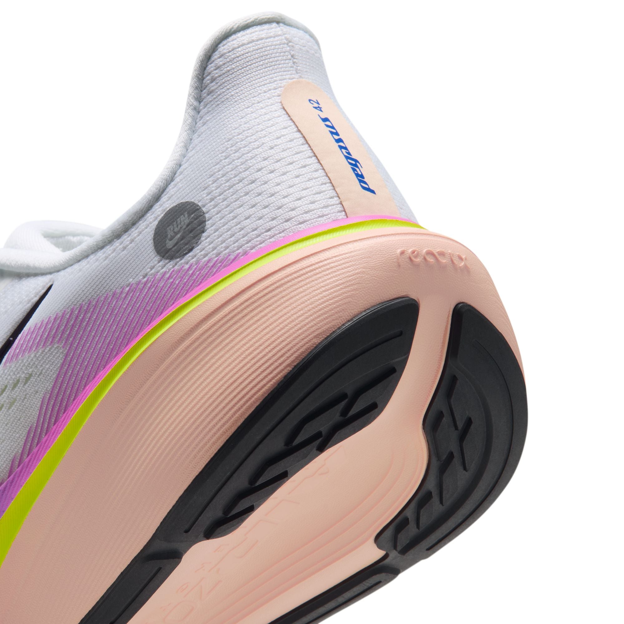 Women's Pegasus 42