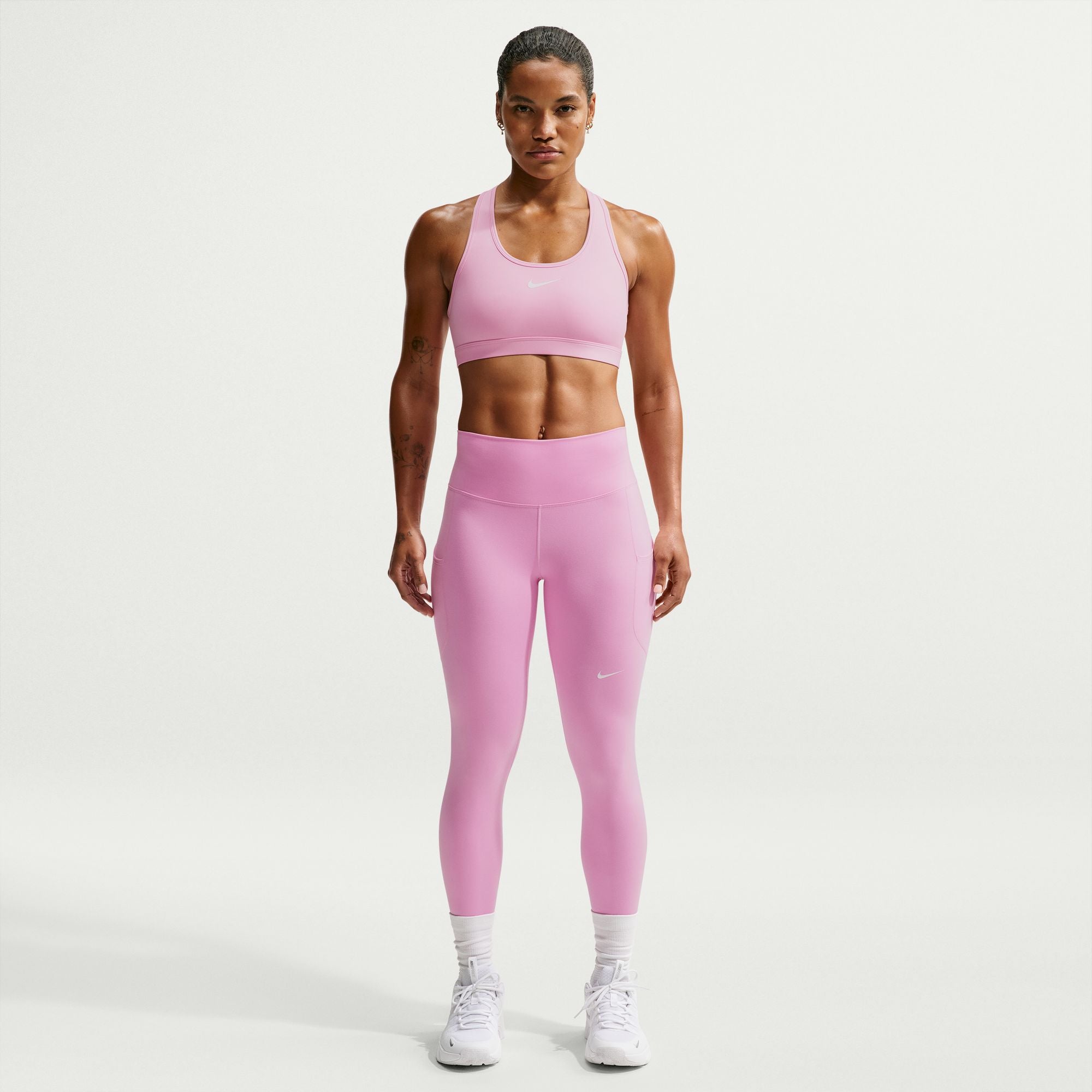 Women's Swoosh Medium-Support Non-Padded Sports Bra