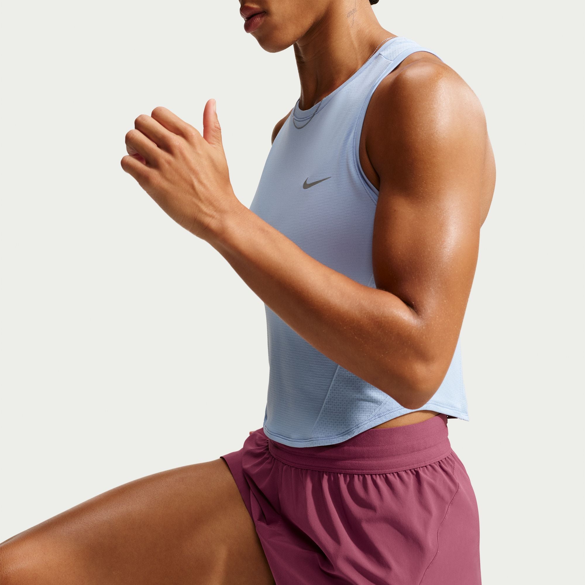 Women's Swift Dri-FIT Mid-Rise 2.5" Shorts