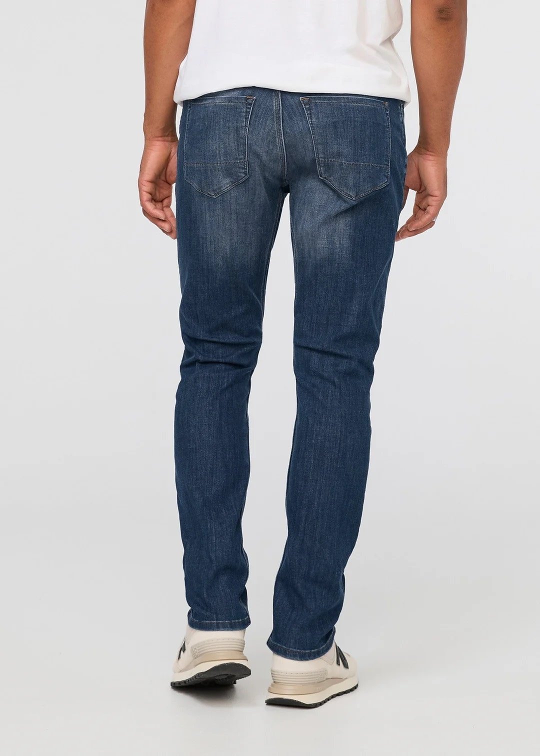 Men's Performance Denim Relaxed Taper 32 L