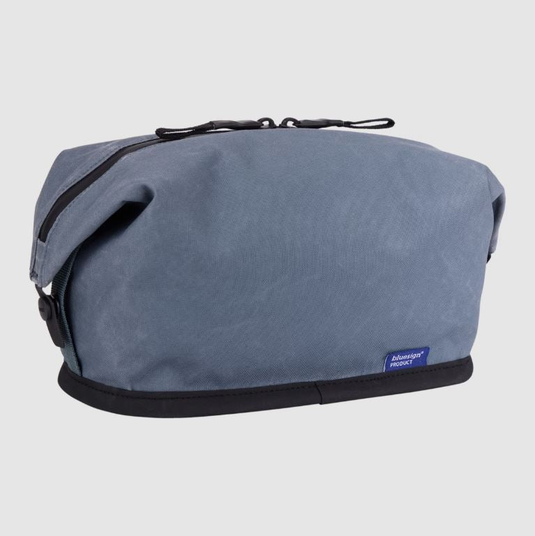 Aion Toiletry Bag