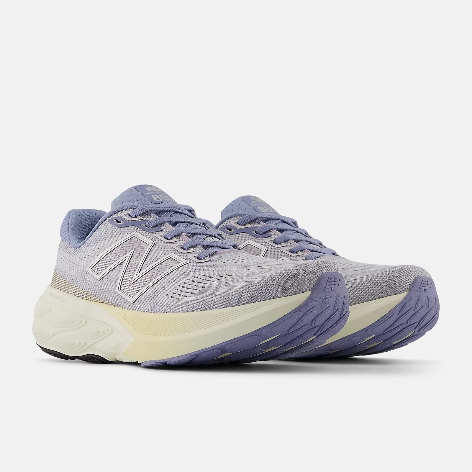 Women's 880v15